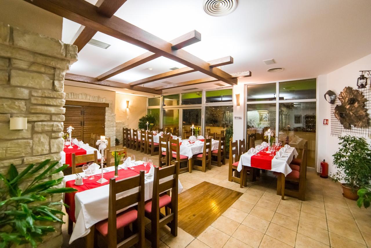 Hotel Merlot Opuzen  Luaran gambar