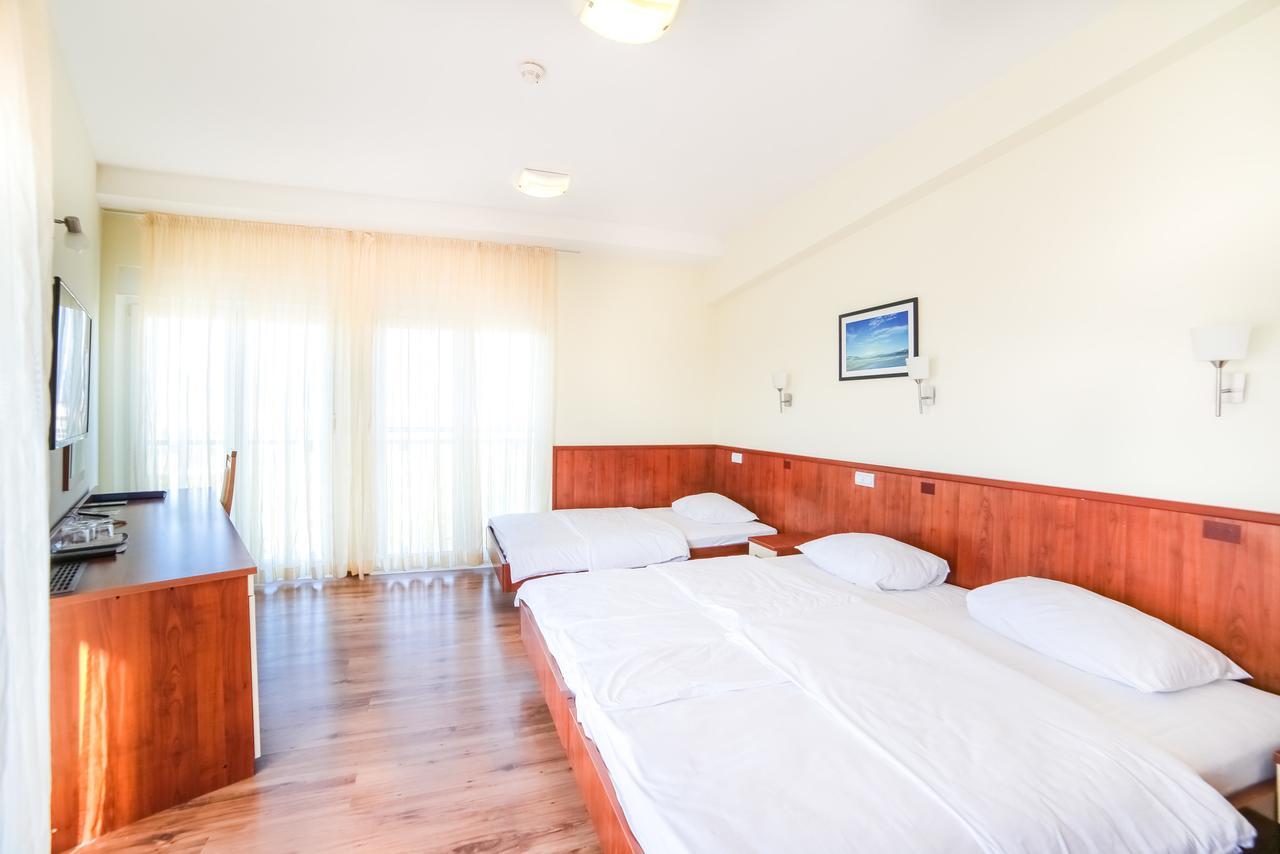 Hotel Merlot Opuzen  Luaran gambar