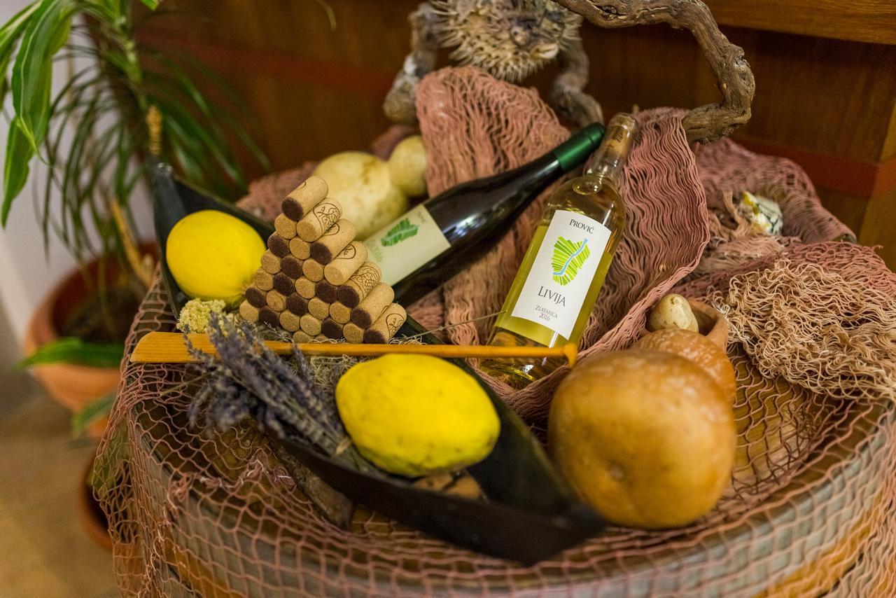 Hotel Merlot Opuzen  Luaran gambar