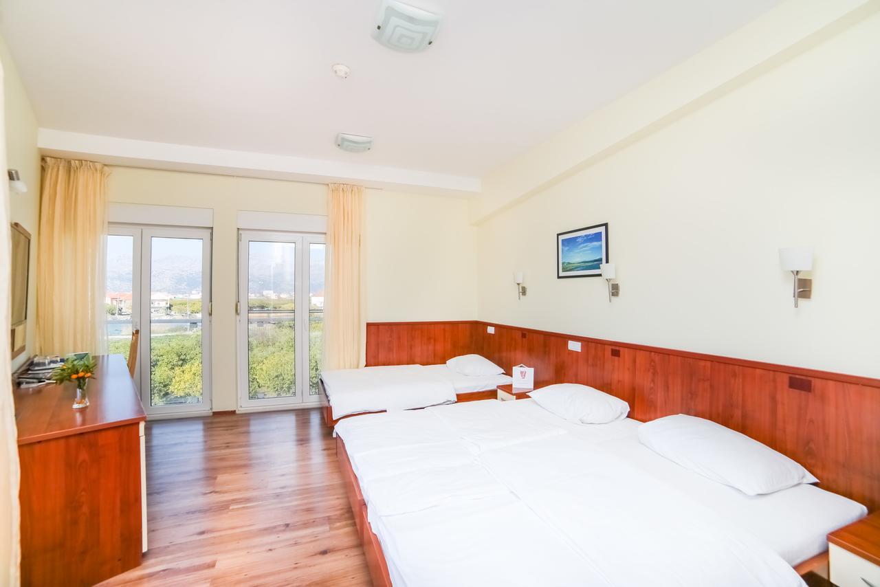 Hotel Merlot Opuzen  Luaran gambar