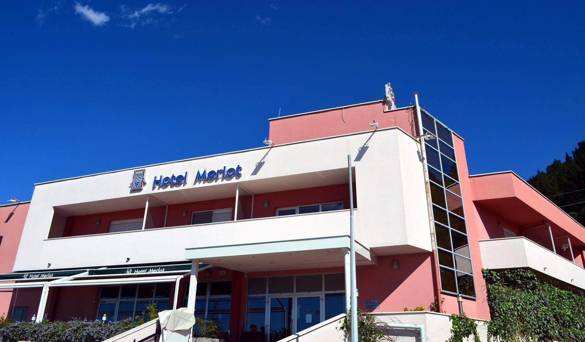 Hotel Merlot Opuzen  Luaran gambar