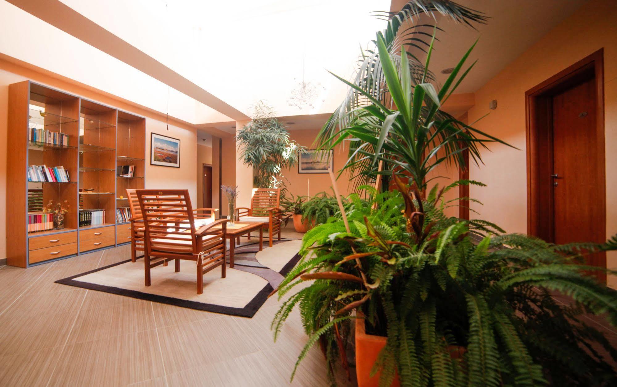 Hotel Merlot Opuzen  Luaran gambar
