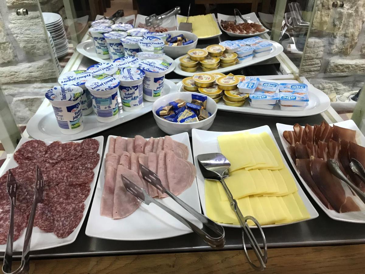 Hotel Merlot Opuzen  Luaran gambar